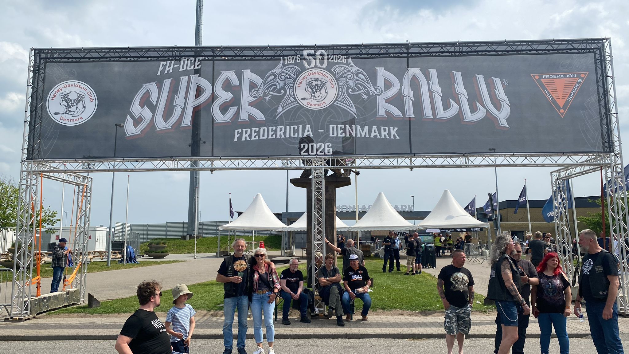 Der Eingang zur HarleySuperrally